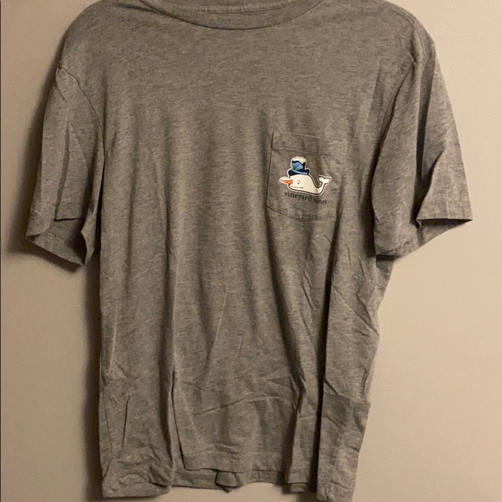 Vineyard vines tshirt